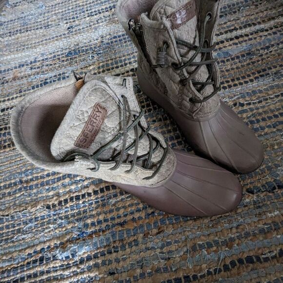 Sperry 10 All Weather Muck Boots Beige & Plumb Zip Up Lace Up Rubber Snow Winter - Picture 4 of 11